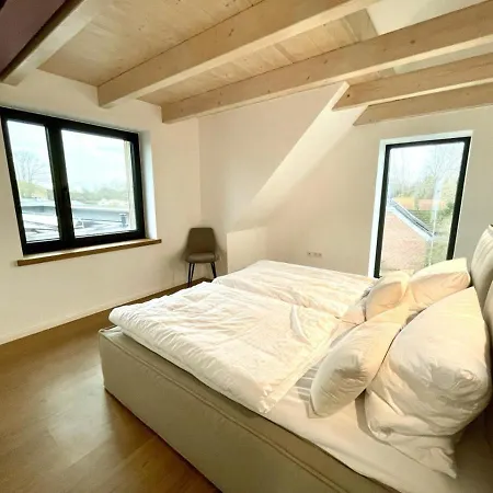 Holiday home Luxus-ferienhaus Ds11