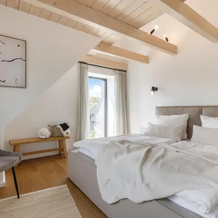 Holiday home Luxus-ferienhaus Ds11